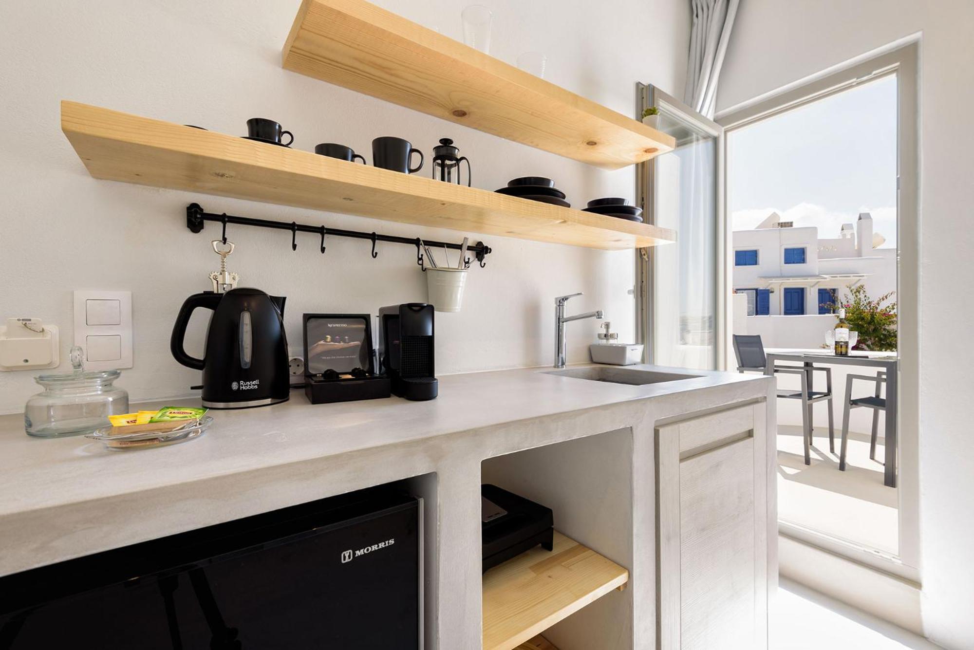 Peven Suites Науса Экстерьер фото